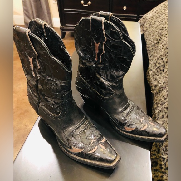 Ariat Shoes Womens Ariat Cowboy Boots Mid Calf Beautiful Design